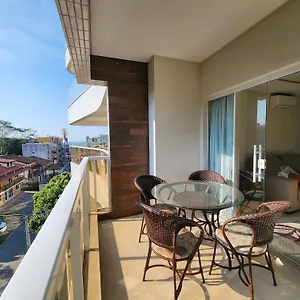 302- Com Piscina Em Apartamento